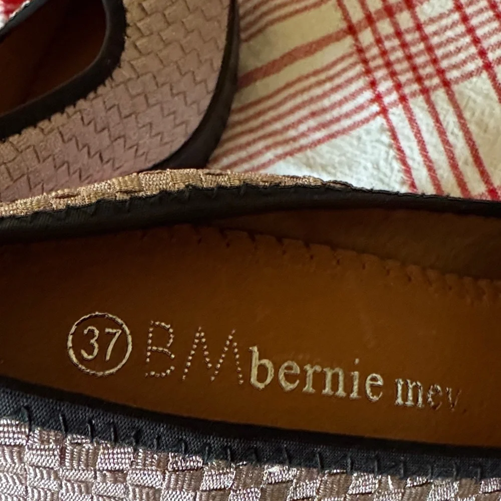 NWOT bernie mev. W Beige/blush & Black Woven Heels SZ 37 EU SZ 6 US - Picture 4 of 7